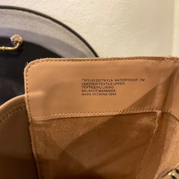 NWT Blondo TWYLA Waterproof Tall Boot Taupe Suede Size 7M - Picture 9 of 9